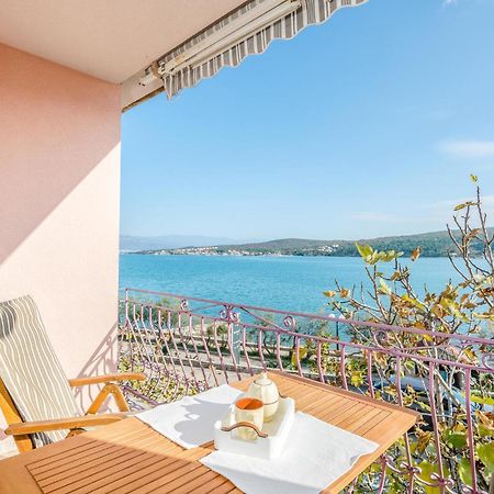 Gorgeous Apartment In Cizici With House Sea View エクステリア 写真
