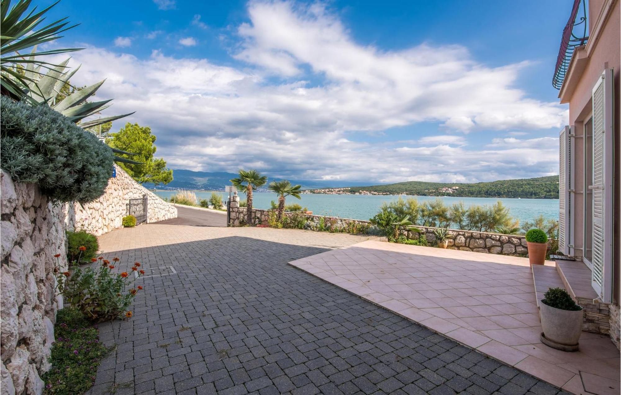 Gorgeous Apartment In Cizici With House Sea View エクステリア 写真