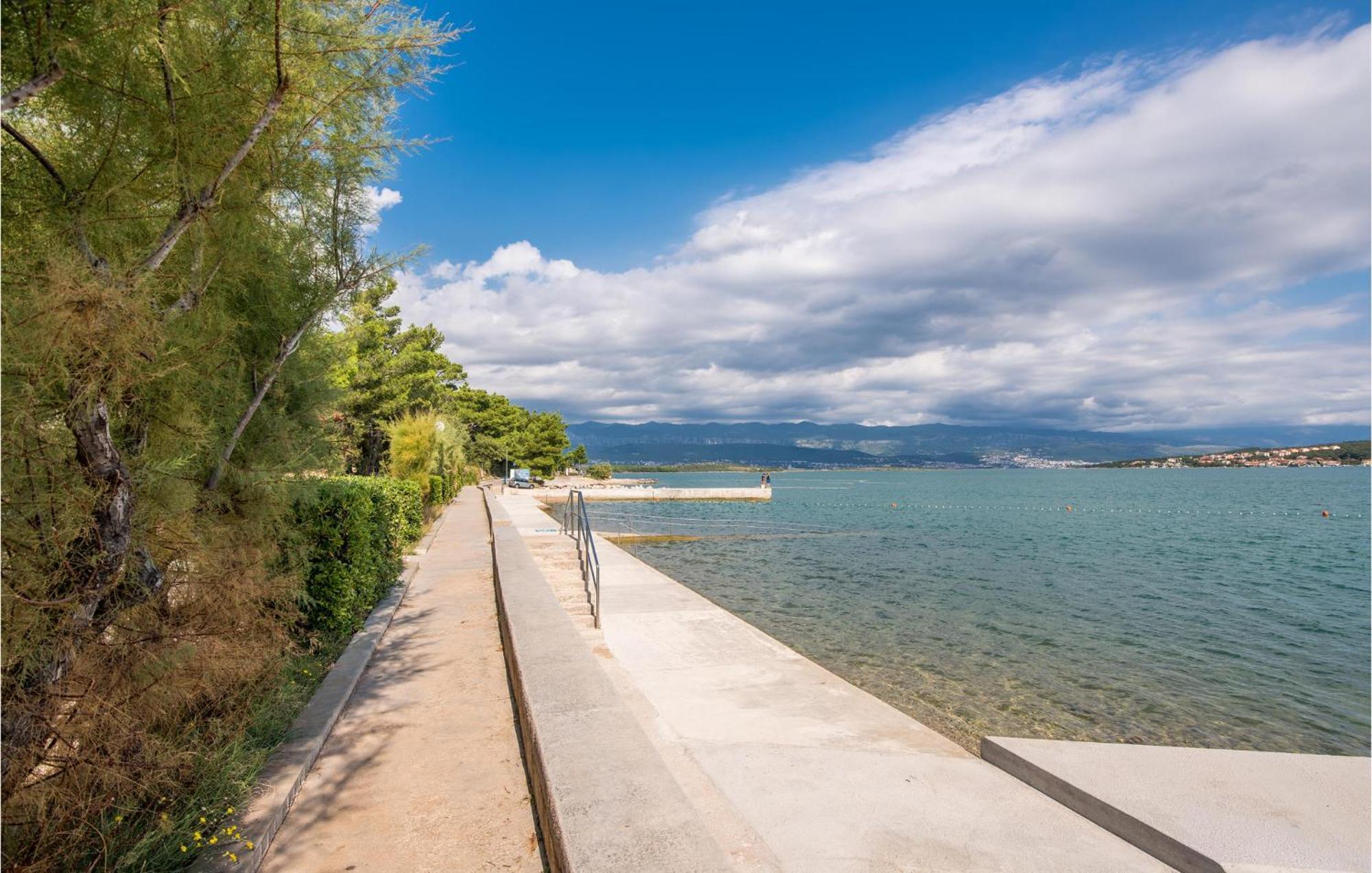 Gorgeous Apartment In Cizici With House Sea View エクステリア 写真